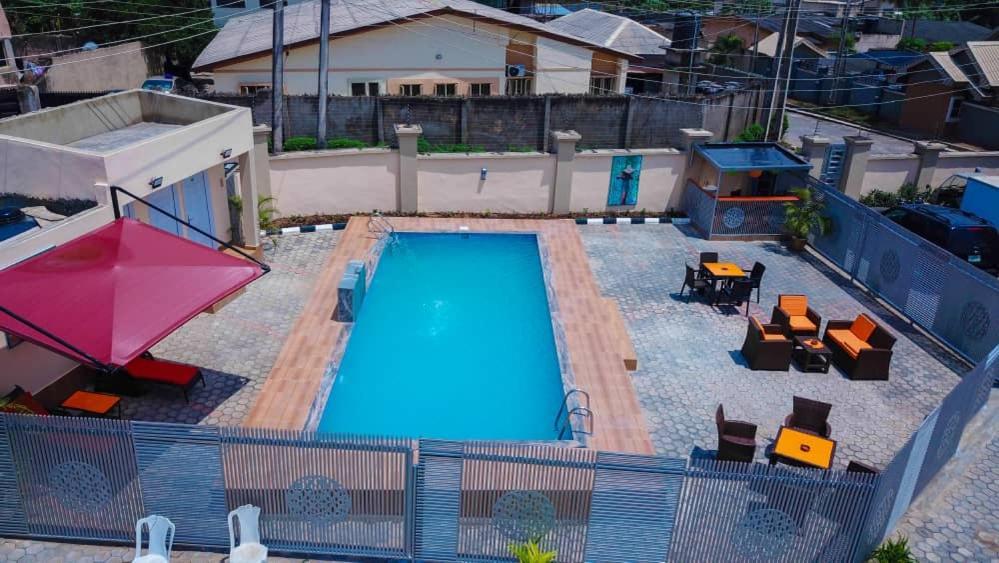 Fawzy Hotel Ibadan Extérieur photo